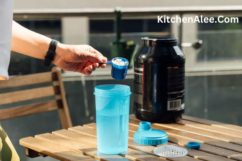 Top 10 Best Blender Bottle For Protein Shakes With Ice: (Tested)