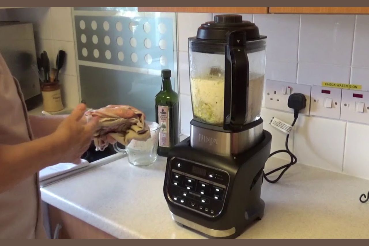 Can You Blend Hot Things in A Ninja Blender? (Truth Revealed!)