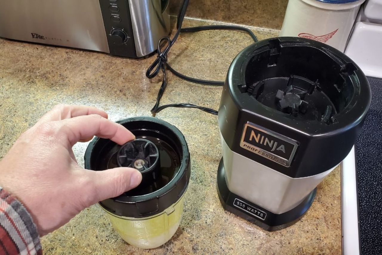 How to Clean Ninja Blender Motor